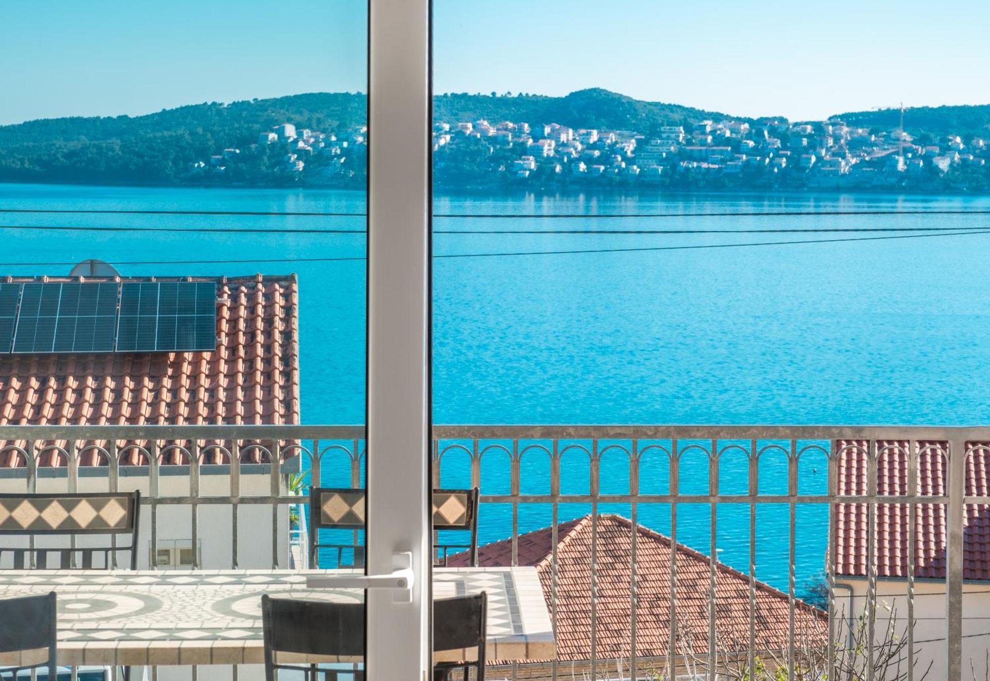 Apartments More Trogir Room photo