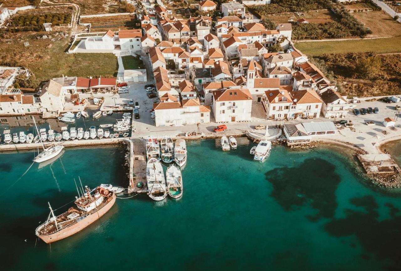 Apartments More Trogir Exterior photo